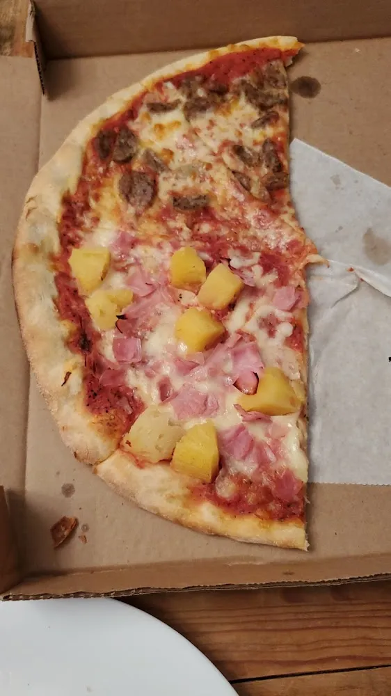 Hawaiian Pizza