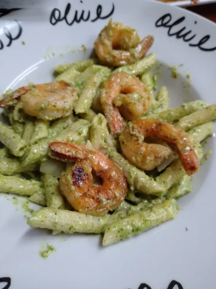 Penne Pesto with Shrimps